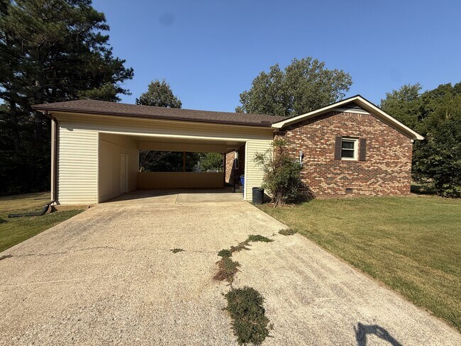Building Photo - 364 Ridgewood Dr