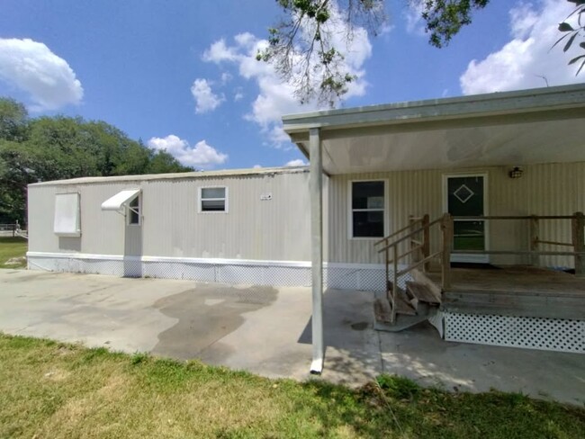 Building Photo - 2702 NW 50th Ave