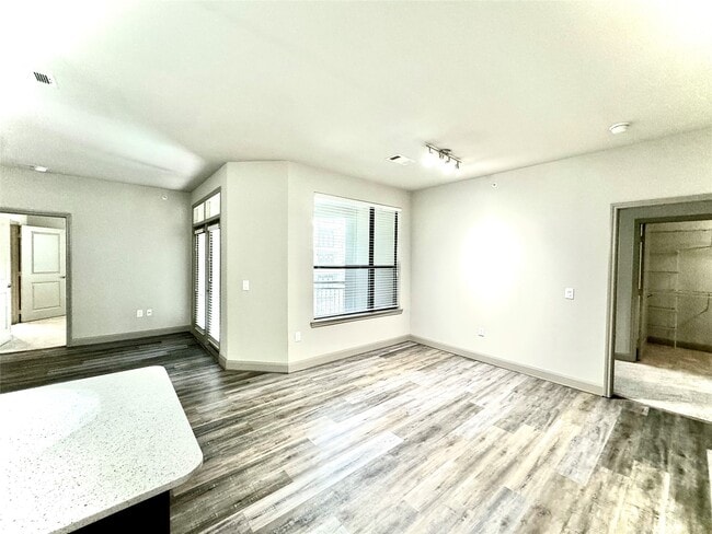 Building Photo - 3788 Richmond Ave.