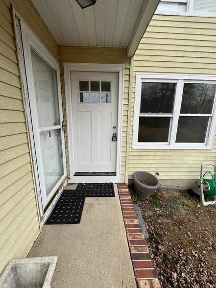 Entrance to unit - 29 Cedar St