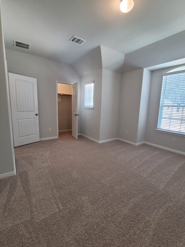 Building Photo - 4325 McGregor Blf Ln