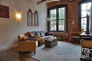 Building Photo - 60 Water St