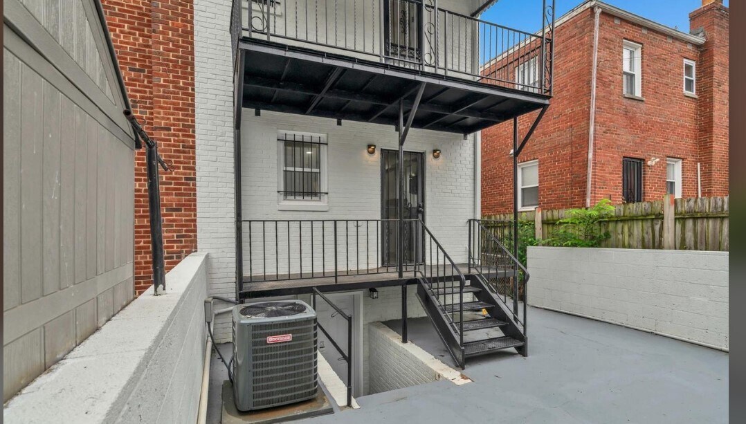 Building Photo - 518 Oglethorpe St NE