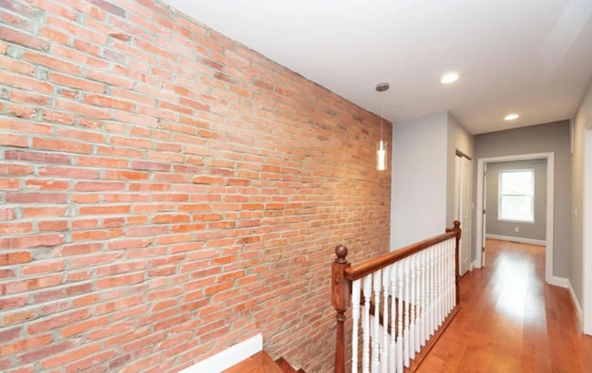 Building Photo - 41 N Linwood Ave