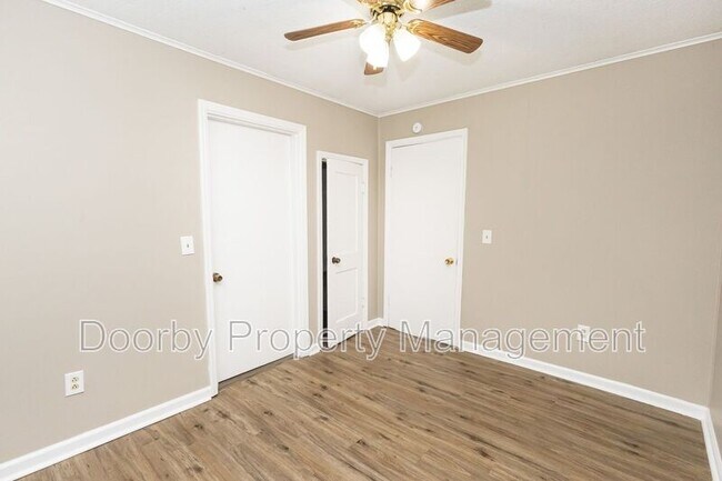Building Photo - 619 Shannon Ave