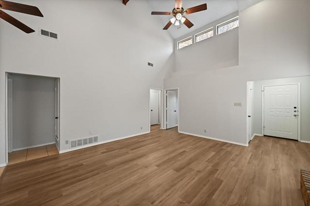 Building Photo - 5204 Yucca Dr