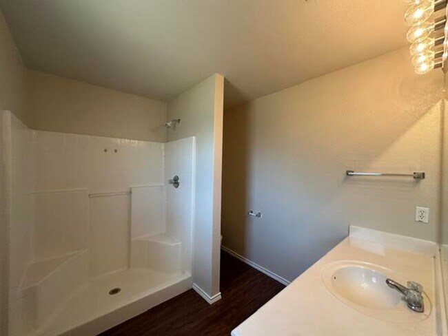 Building Photo - 4300 Larry Don Ln