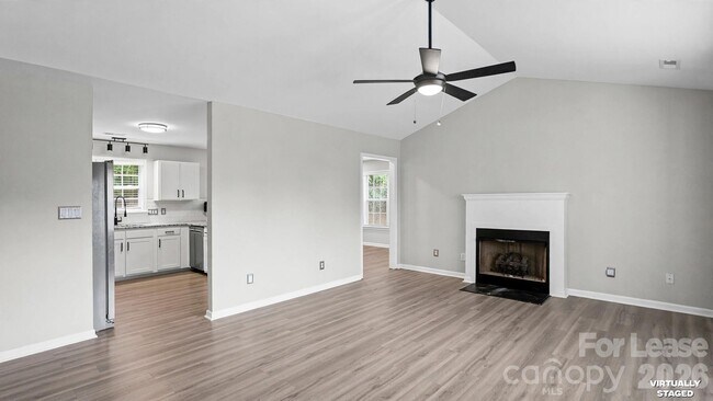 Building Photo - 3320 Whitebridge Ln