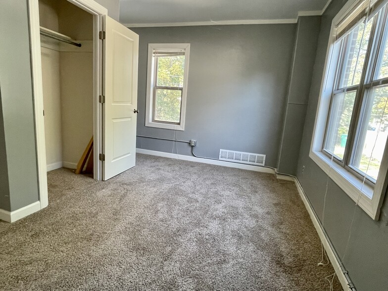 Bedroom 1 - 2813 Cottage Grove Ave