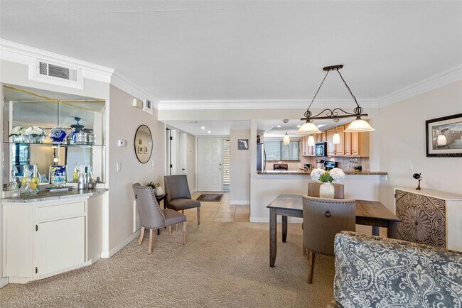 Building Photo - 363 Pinellas Bayway S