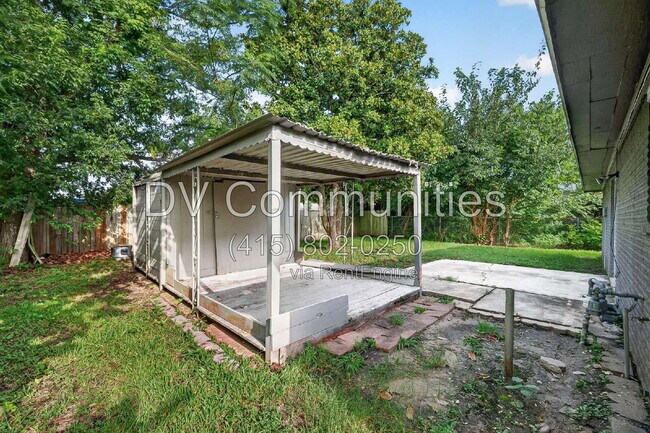Building Photo - 12919 S Coast Dr