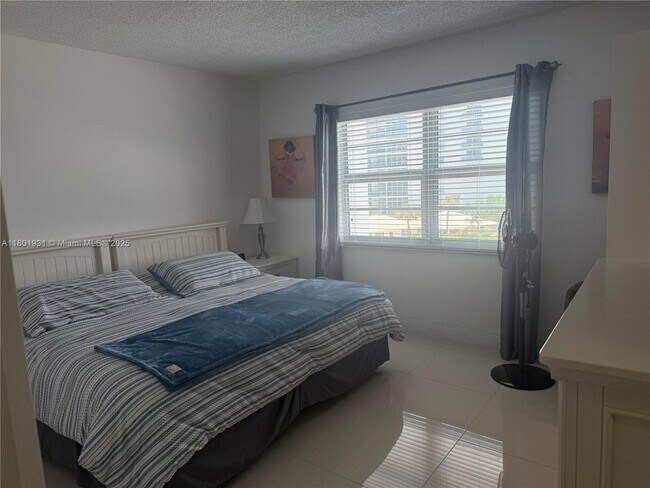 Building Photo - 1500 S Ocean Blvd