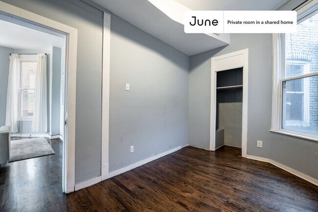 Building Photo - Room in Shared 3 bed/1 bath home