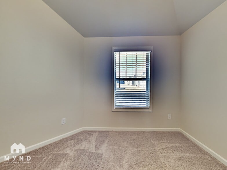 Building Photo - 9028 Holder Rd