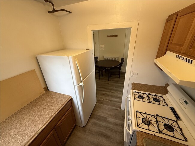 Building Photo - 65 Ford Ave