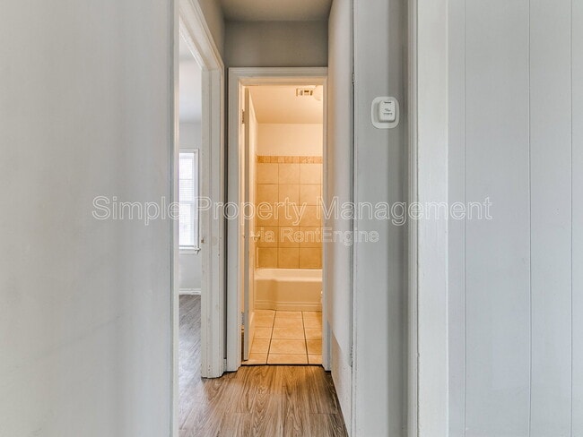 Building Photo - 4005 N Rockwell Ave