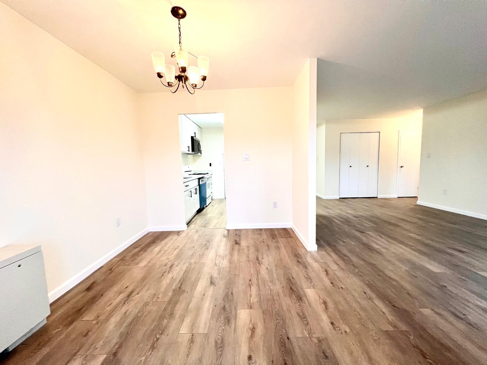 Building Photo - 1111 University Blvd W