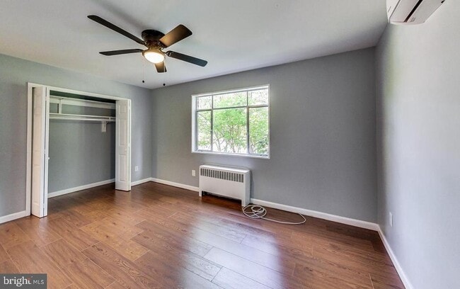 Building Photo - 10301 Montrose Ave