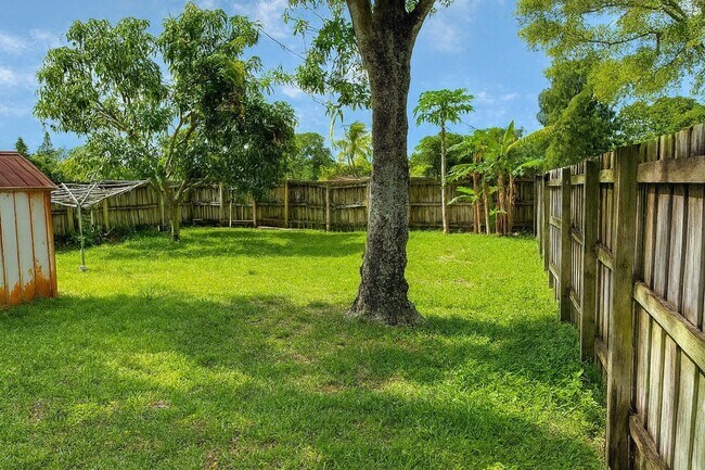 Building Photo - 6242 NW 1st St