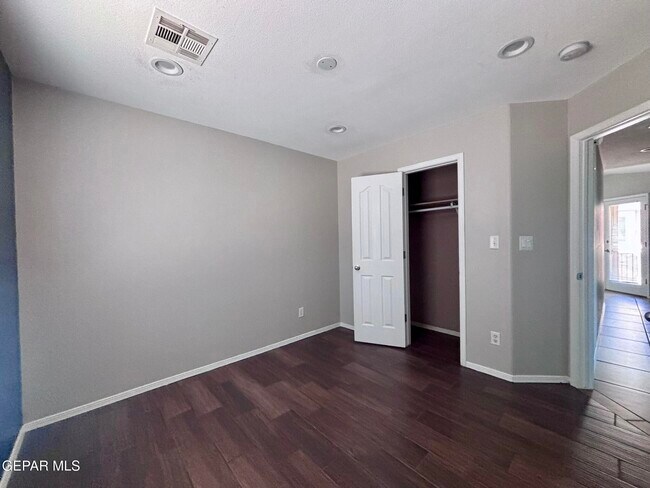 Building Photo - 14416 Spanish Point Dr