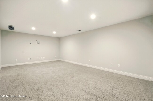 Building Photo - 10910 Kings Crown Dr