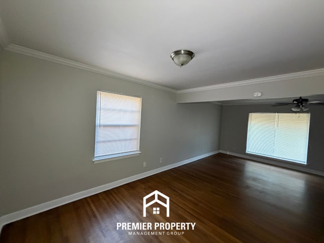 Building Photo - 1085 S.Perkins Rd