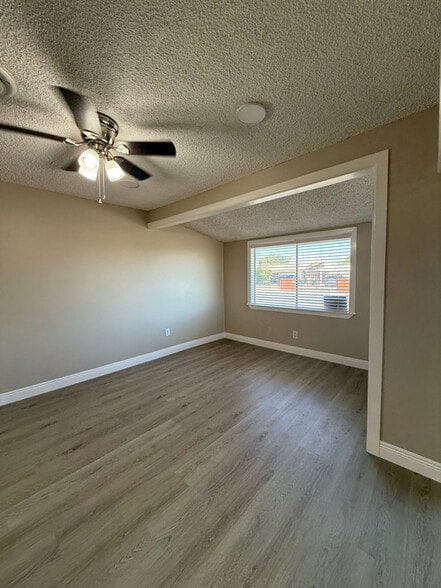 Primary Photo - 3800 Monitor St