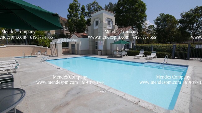 Building Photo - Beautiful 2BD/2BA Condo in Carmel Valley