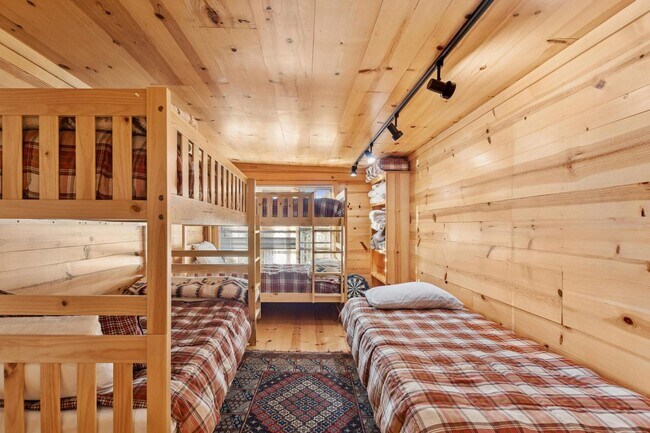 Building Photo - Whitefish Home with Great Lake Views