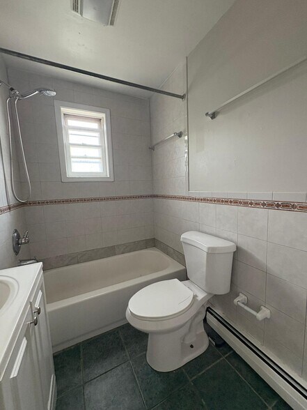 Building Photo - 93 Wharton Pl