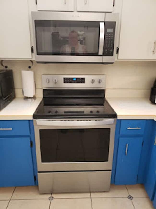 Building Photo - Spacious  2 Bedroom 2 Bathroom home Coming Soon!