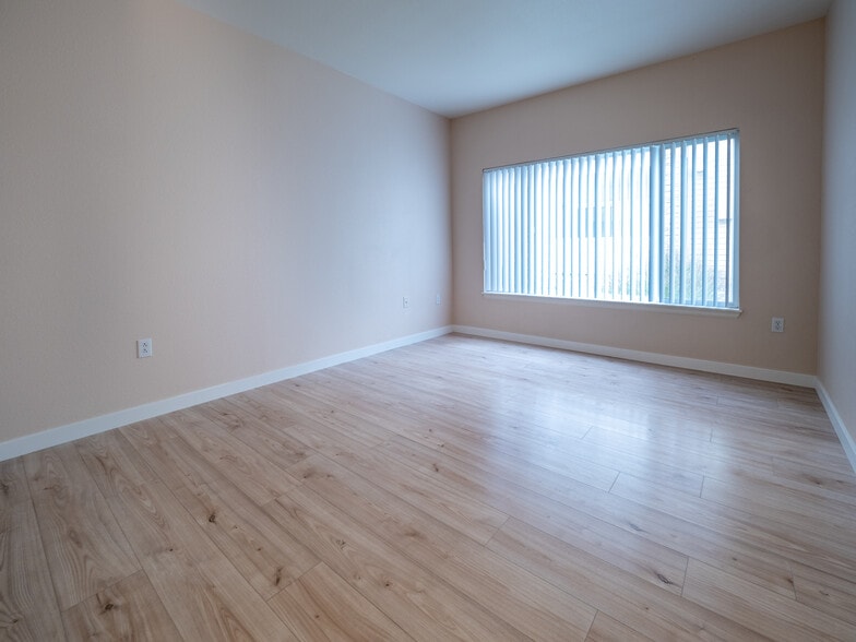 3rd Bedroom - 4875 S Balsam Way