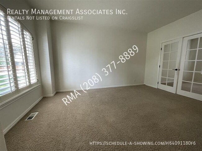 Building Photo - 4336 N Chatterton Ave