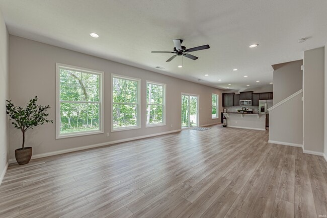 Building Photo - 9808 Blyth Dr