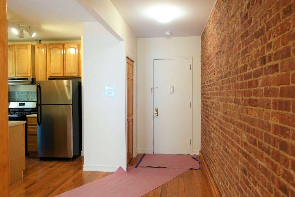Building Photo - 715 W 172nd St