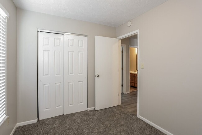 Building Photo - 4511 Tucson Dr