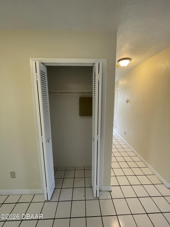 Building Photo - 524 Pelican Bay Dr