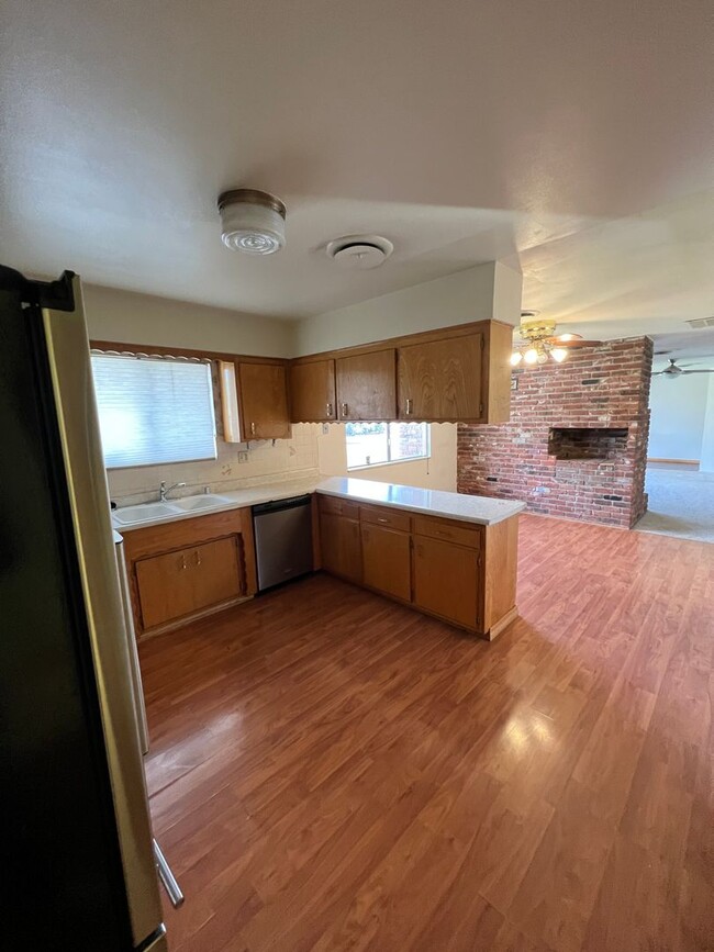 Building Photo - Wonderful Palo Cedro Neighborhood country ...