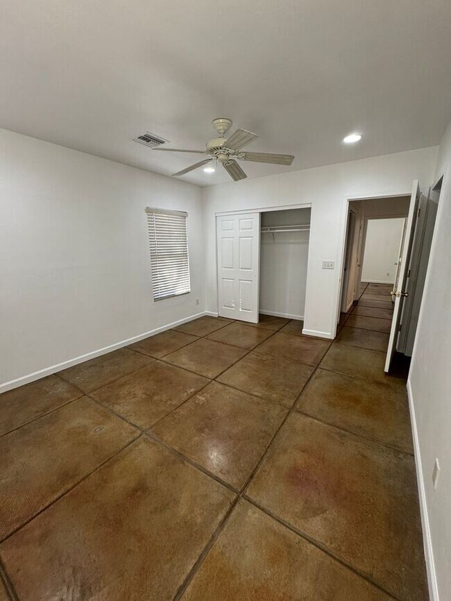 Building Photo - Charming 2 Bedroom, 2 Bathroom Home in Tucson, AZ