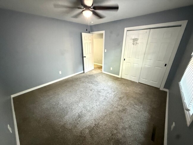 Building Photo - 4 Bed 2 Bath Springfield, MO