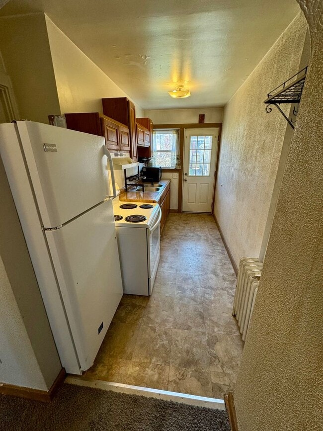 Building Photo - 732 Idlewood Ave