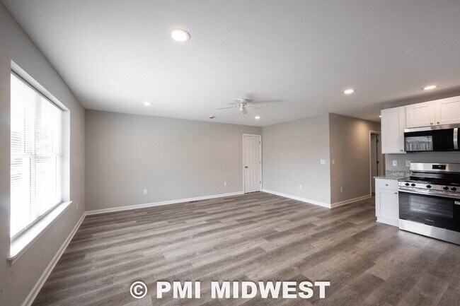 Building Photo - 420 Hamilton Ave