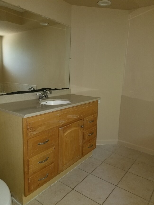 Building Photo - 7247 River Country Dr