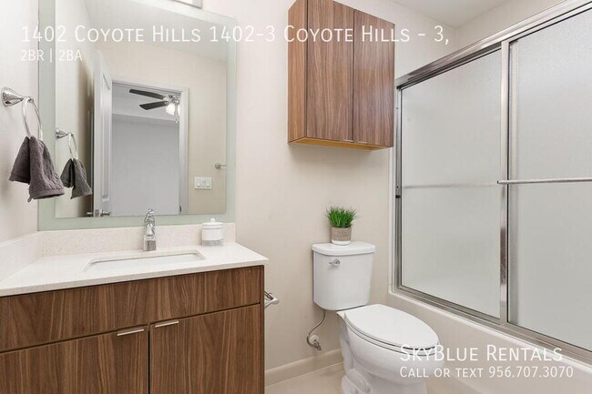 Building Photo - 1402 Coyote Hls
