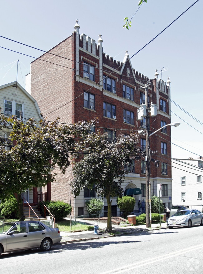 Primary Photo - 614 Lyons Ave