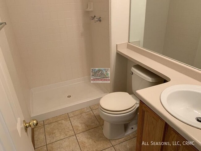 Building Photo - 5820 Corinth Dr