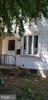 Building Photo - 620 S 10th St