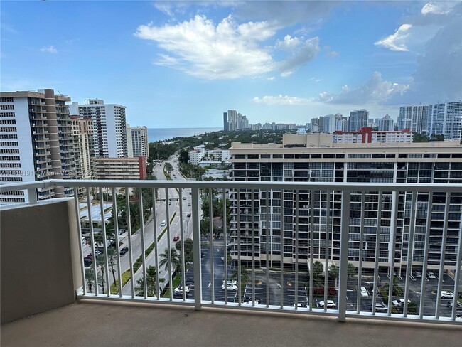 Building Photo - 1985 S Ocean Dr