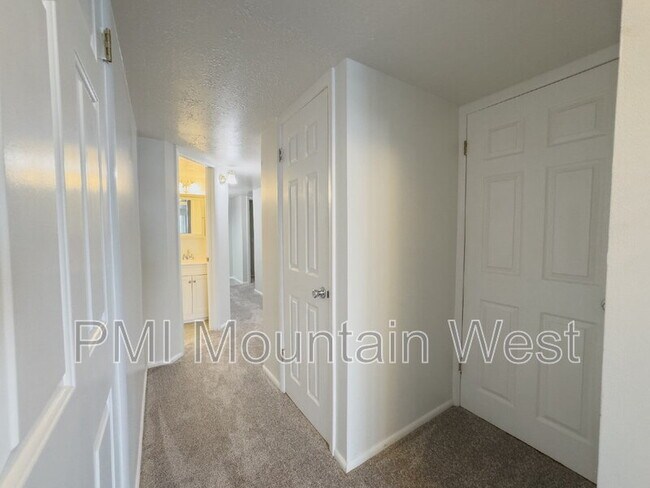 Building Photo - 1123 S 1500 E