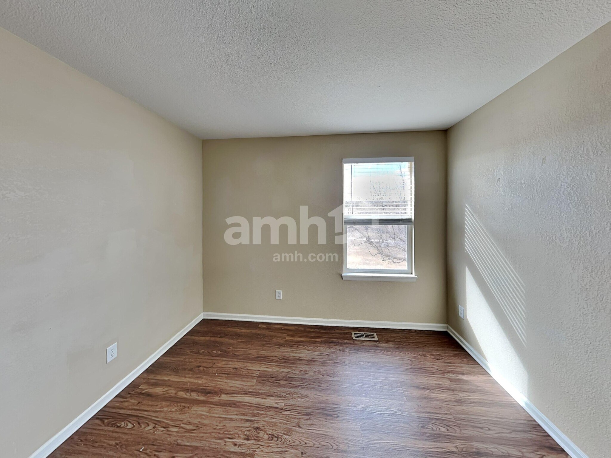 Building Photo - 6213 Westview Cir